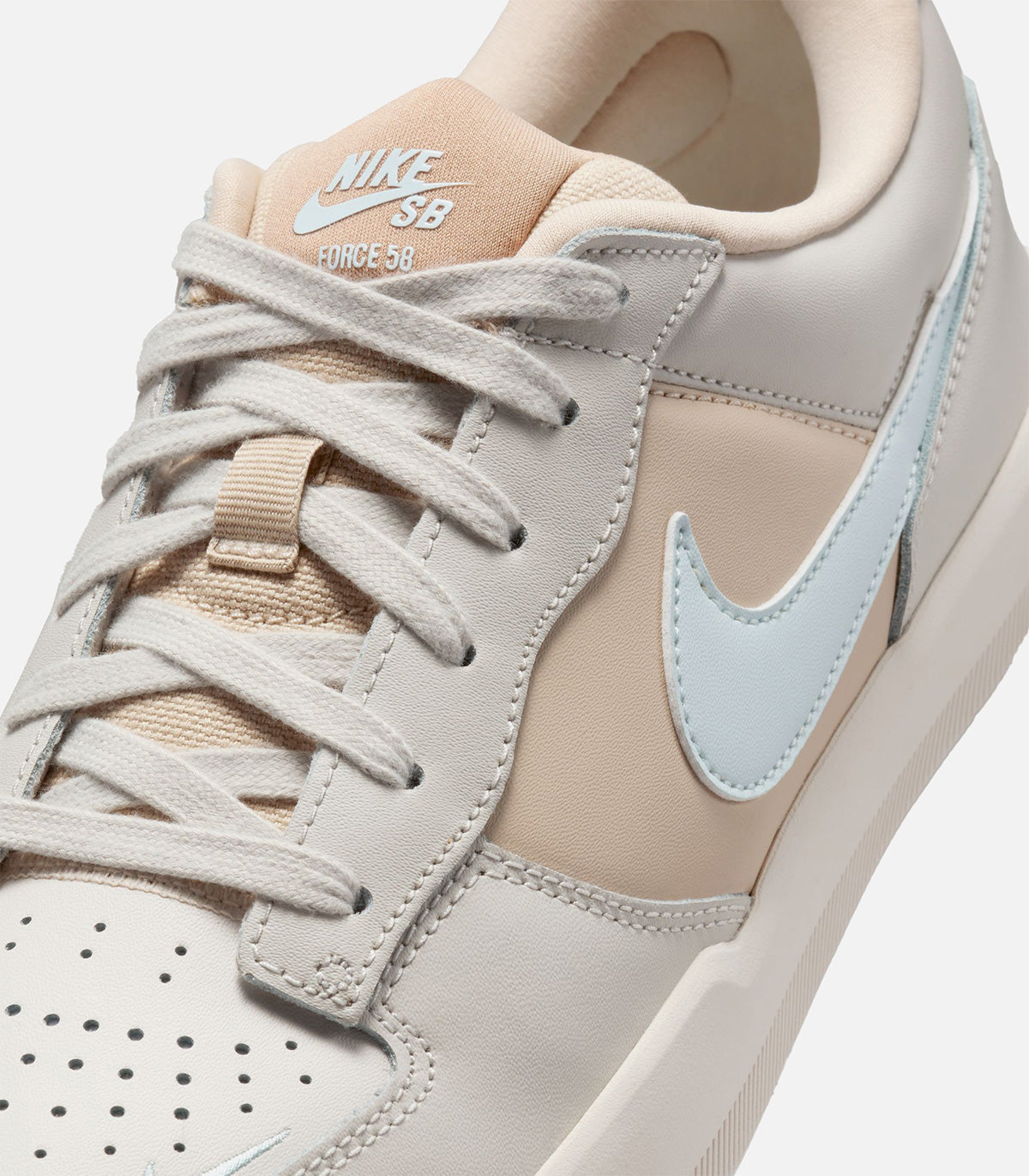 Nike SB selling Premium