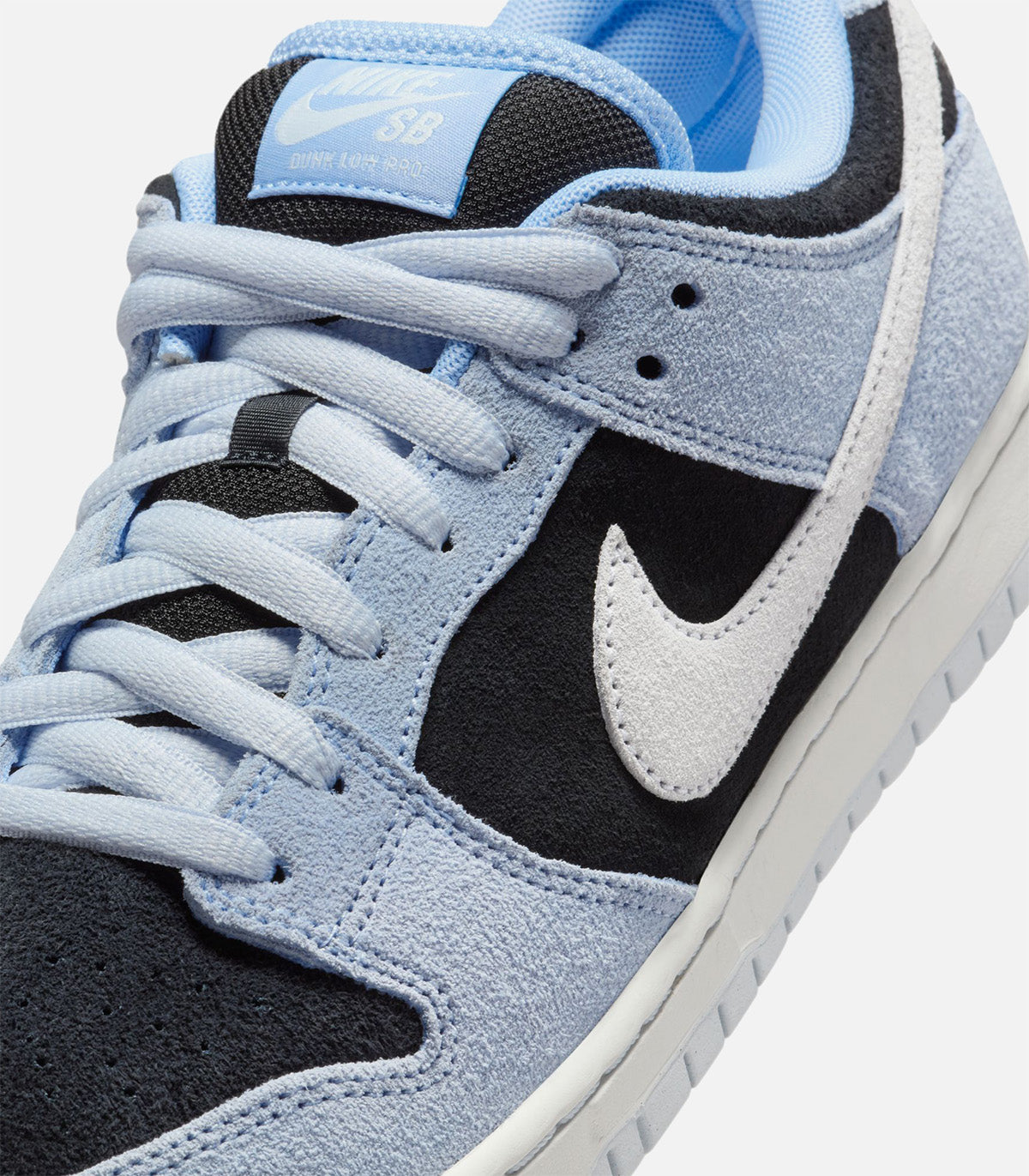 Nike SB "Aluminum" Dunk Low Pro